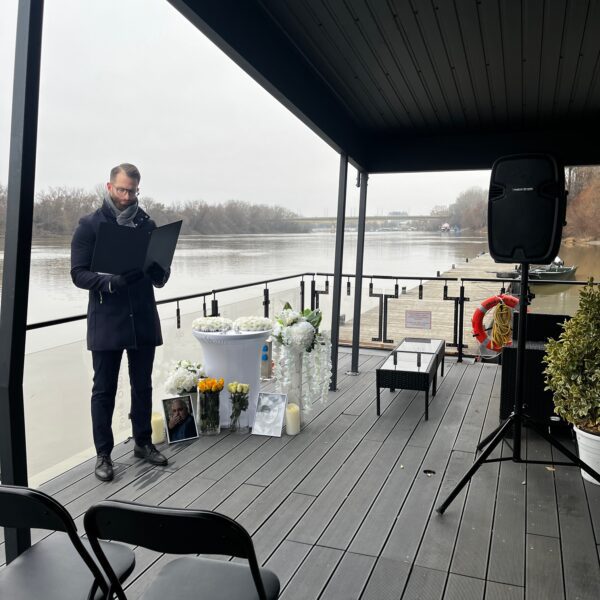 Tisza szegedi vízi temetés